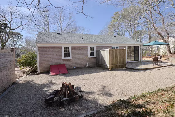 South Dennis, MA 02660,38 Uncle Bobs Way
