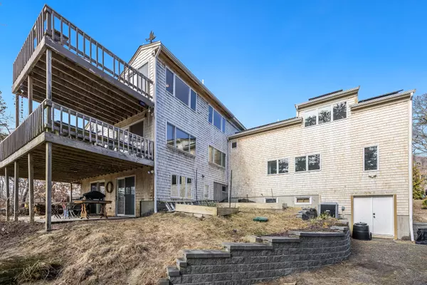 Wellfleet, MA 02667,345 Cove Road