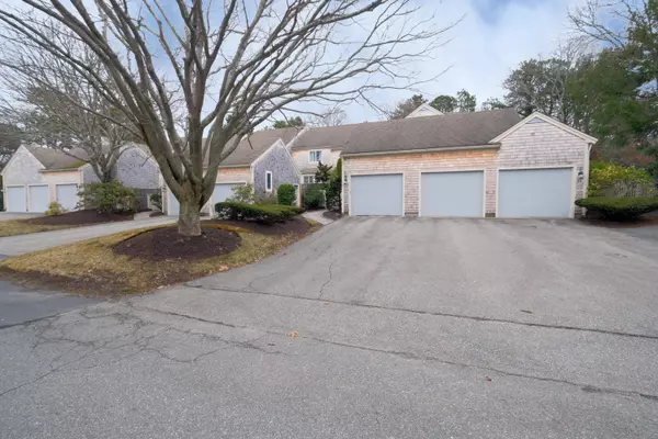 Yarmouth Port, MA 02675,83 Kates Path Path