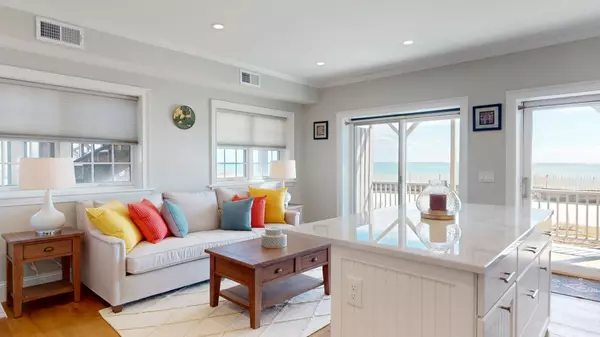 Provincetown, MA 02657,501 Commercial Street #U17