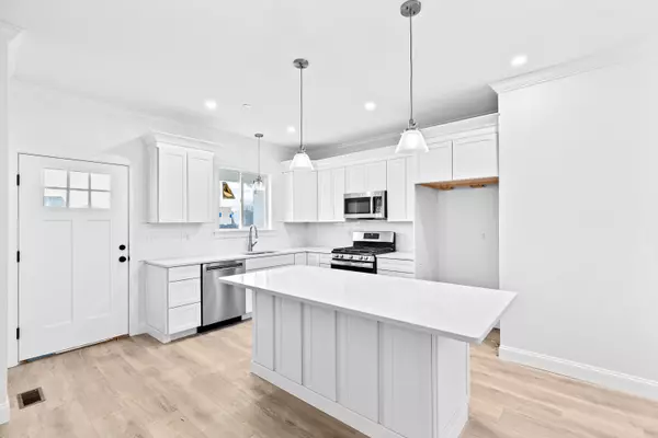 3 Wildwood Lane #A, Sagamore Beach, MA 02562