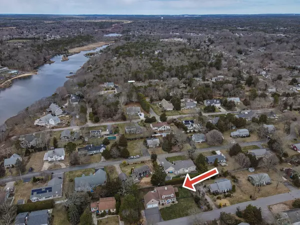 East Falmouth, MA 02536,31 Seatucket Road