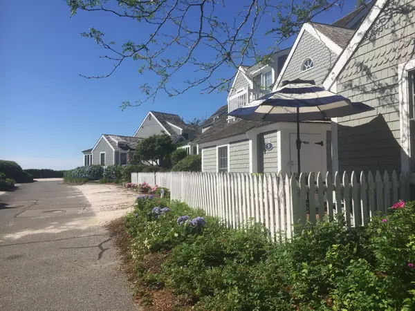 Mashpee, MA 02649,5 Milestone Way