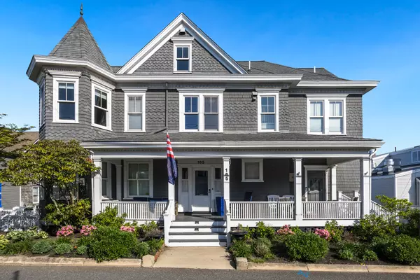 165 Commercial Street #Unit 4, Provincetown, MA 02657