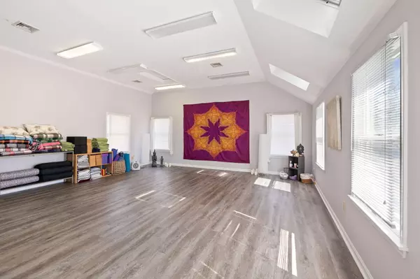 Falmouth, MA 02540,29 Simpson Lane