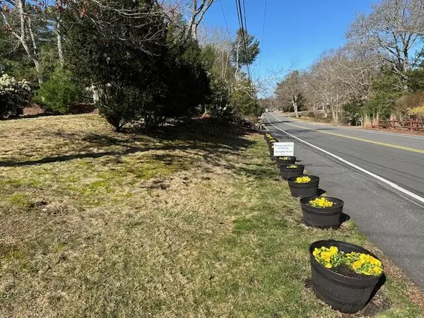 Bourne, MA 02532,70 Clay Pond Road
