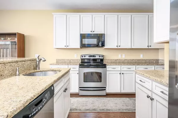 Mashpee, MA 02649,7 Sea Spray Avenue