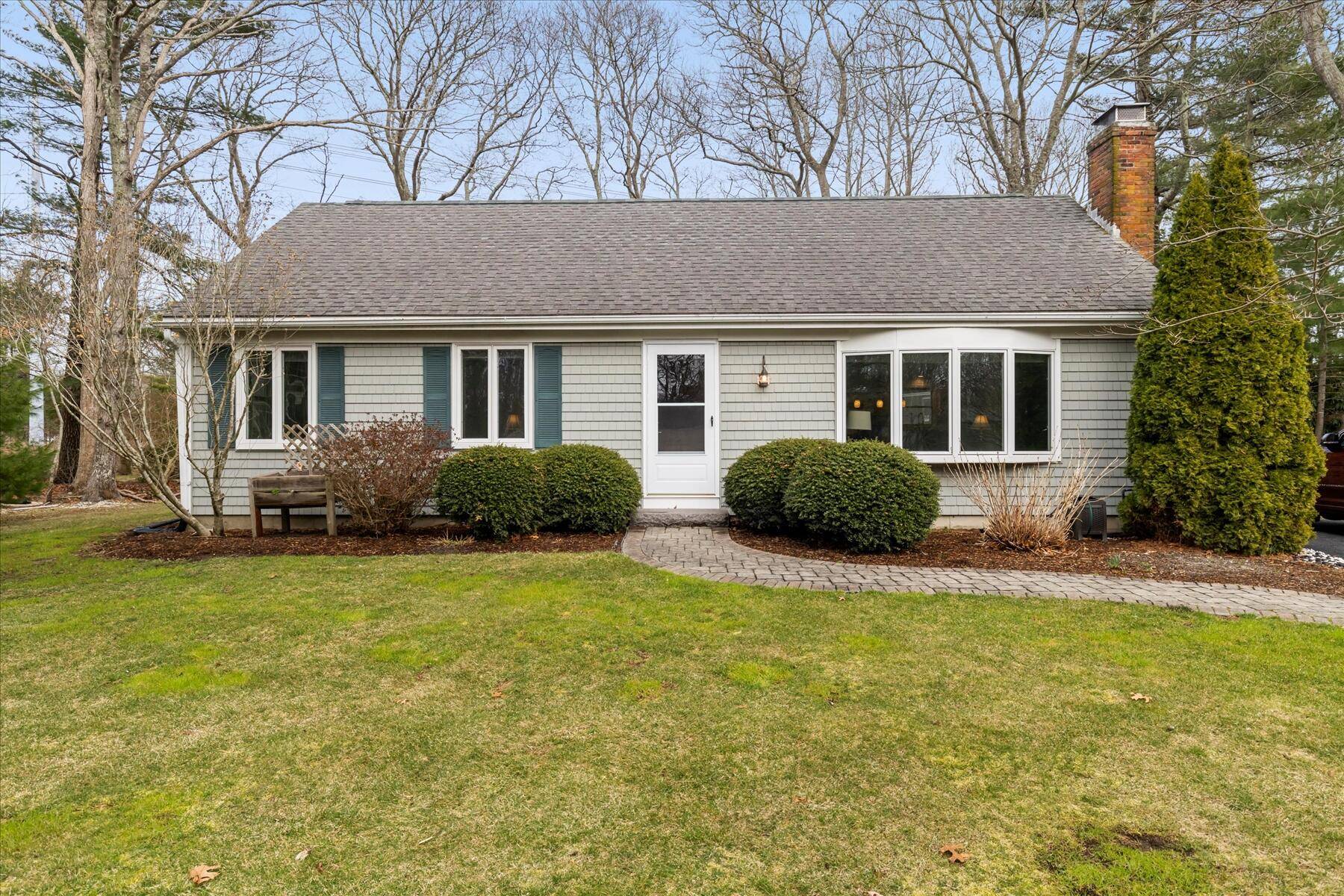 East Sandwich, MA 02537,76 Kiahs Way