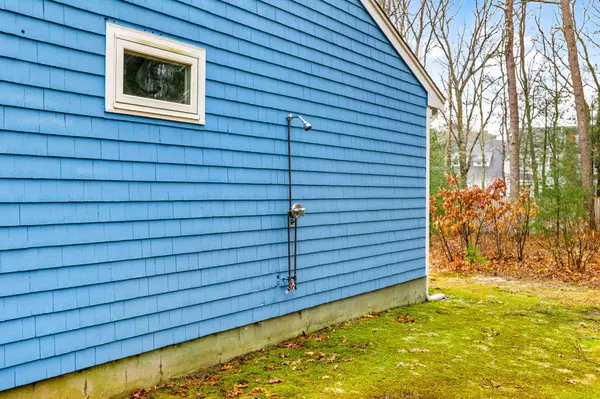 Centerville, MA 02632,49 Heather Lane