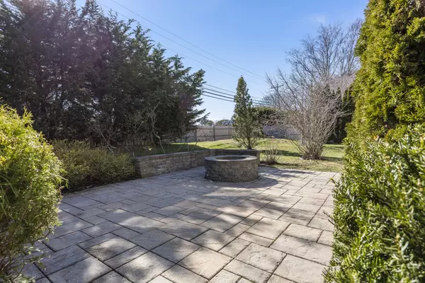 Chatham, MA 02633,25 Menekish Lane