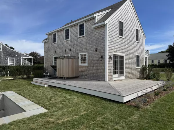 Nantucket, MA 02554,8 Sconset Avenue