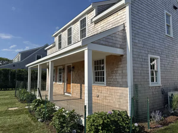 Nantucket, MA 02554,8 Sconset Avenue