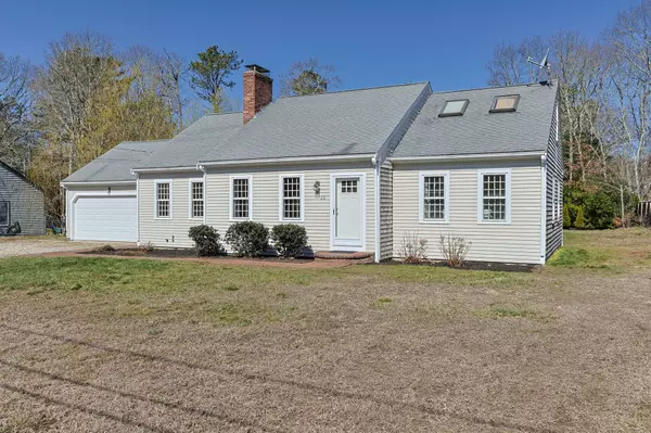 Centerville, MA 02632,22 Merideth Way