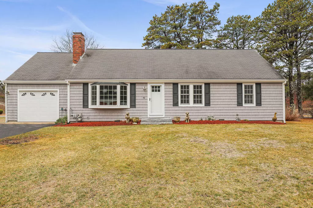 West Yarmouth, MA 02673,42 Lumberjack Trail