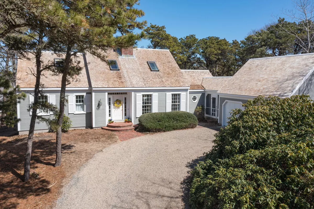 North Chatham, MA 02650,84 Emery Lane