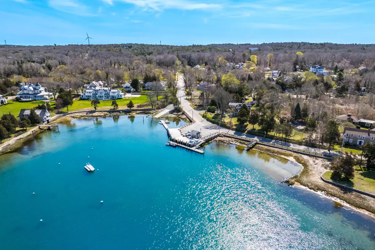 West Falmouth, MA 02540,606 West Falmouth Highway #7U