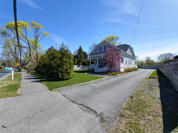 East Falmouth, MA 02536,23 Old Barnstable Road