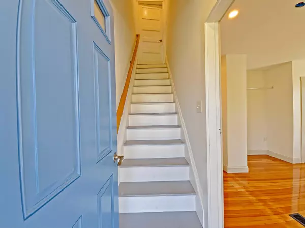 East Falmouth, MA 02536,23 Old Barnstable Road