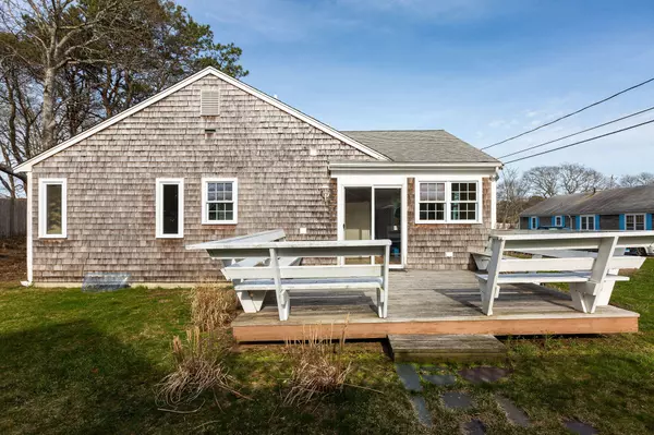 Hyannis, MA 02601,230 Gosnold Street #11A-11B-11C