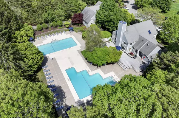 Yarmouth Port, MA 02675,102 Kates Path Village