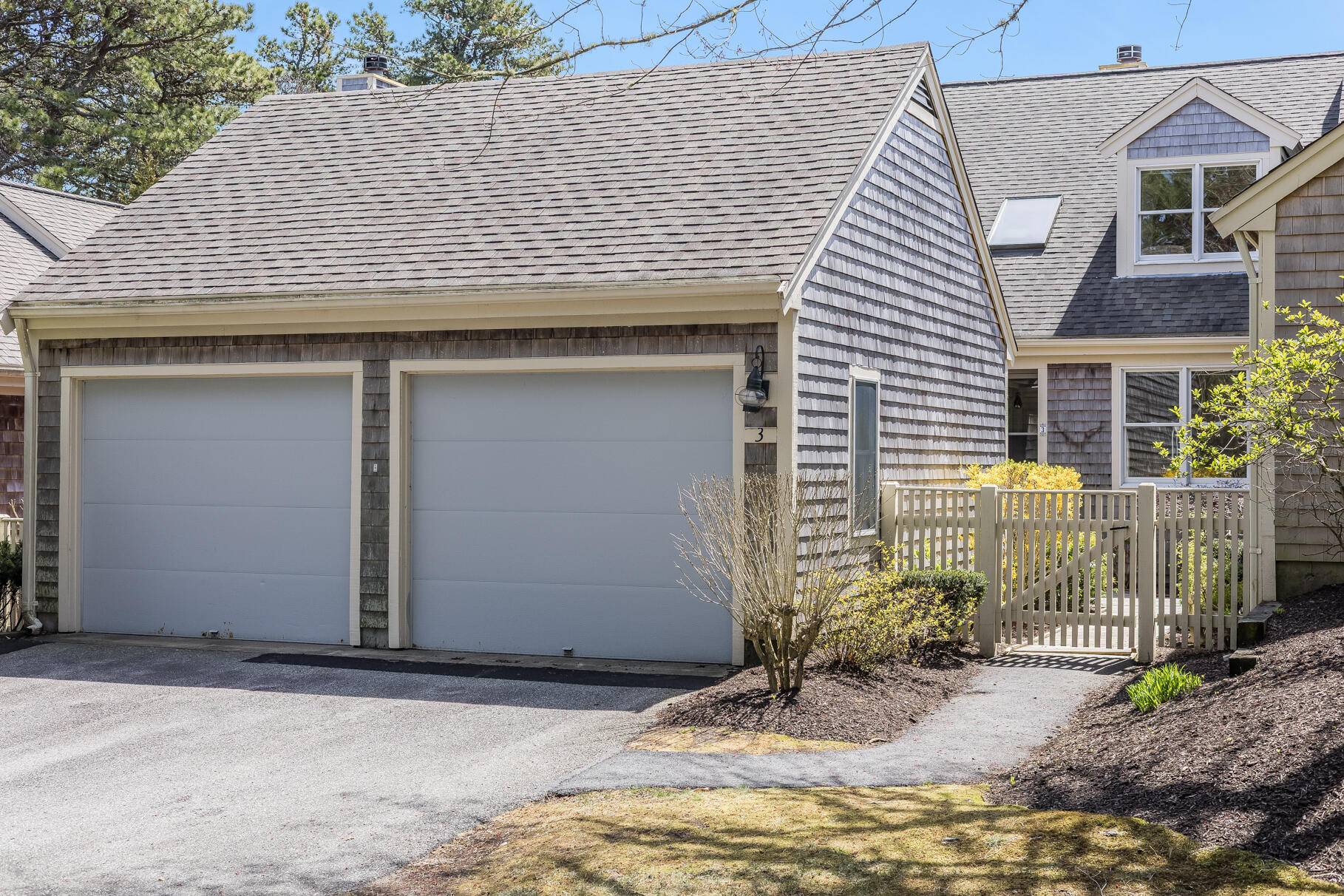 Yarmouth Port, MA 02675,3 Pine Grove Village