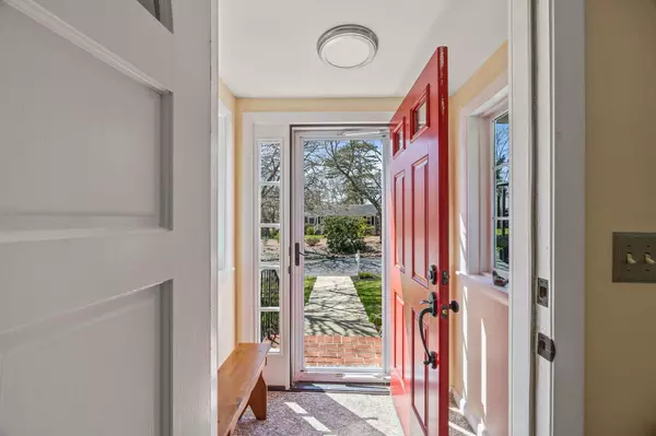 Yarmouth Port, MA 02675,30 Lucerne Drive