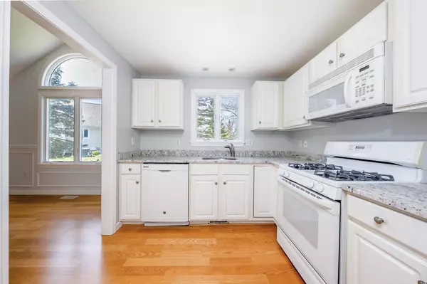 Mashpee, MA 02649,15 Beacon Court
