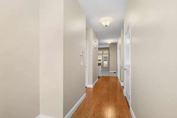 Mashpee, MA 02649,44 Twin Oaks Drive