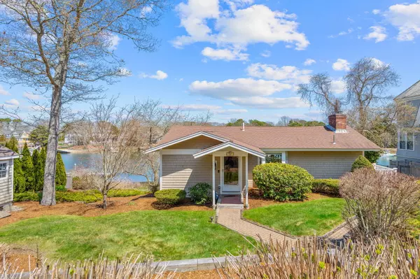 160 Waterway, Mashpee, MA 02649