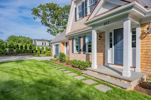 Chatham, MA 02633,287 Cedar Street