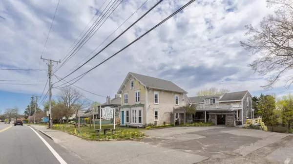 Orleans, MA 02653,21 S Orleans Road