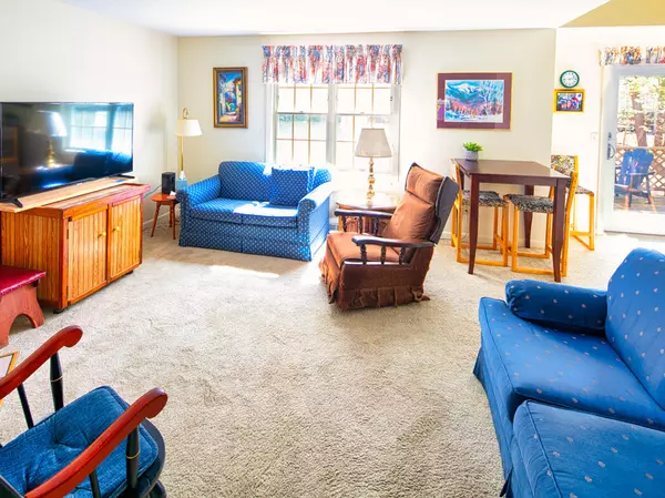 Mashpee, MA 02649,131 Shellback Way #T