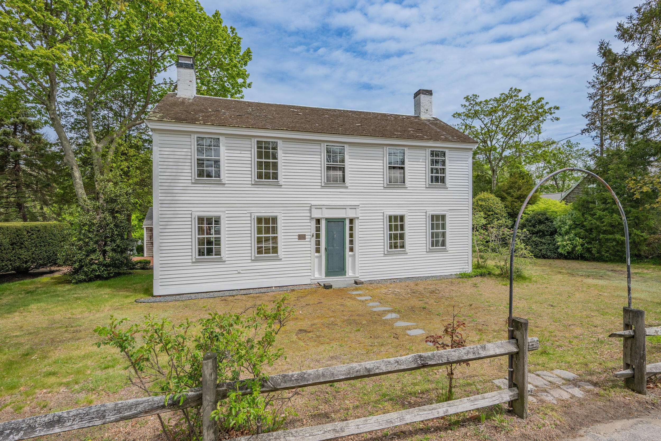 Yarmouth Port, MA 02675,404 Route 6A