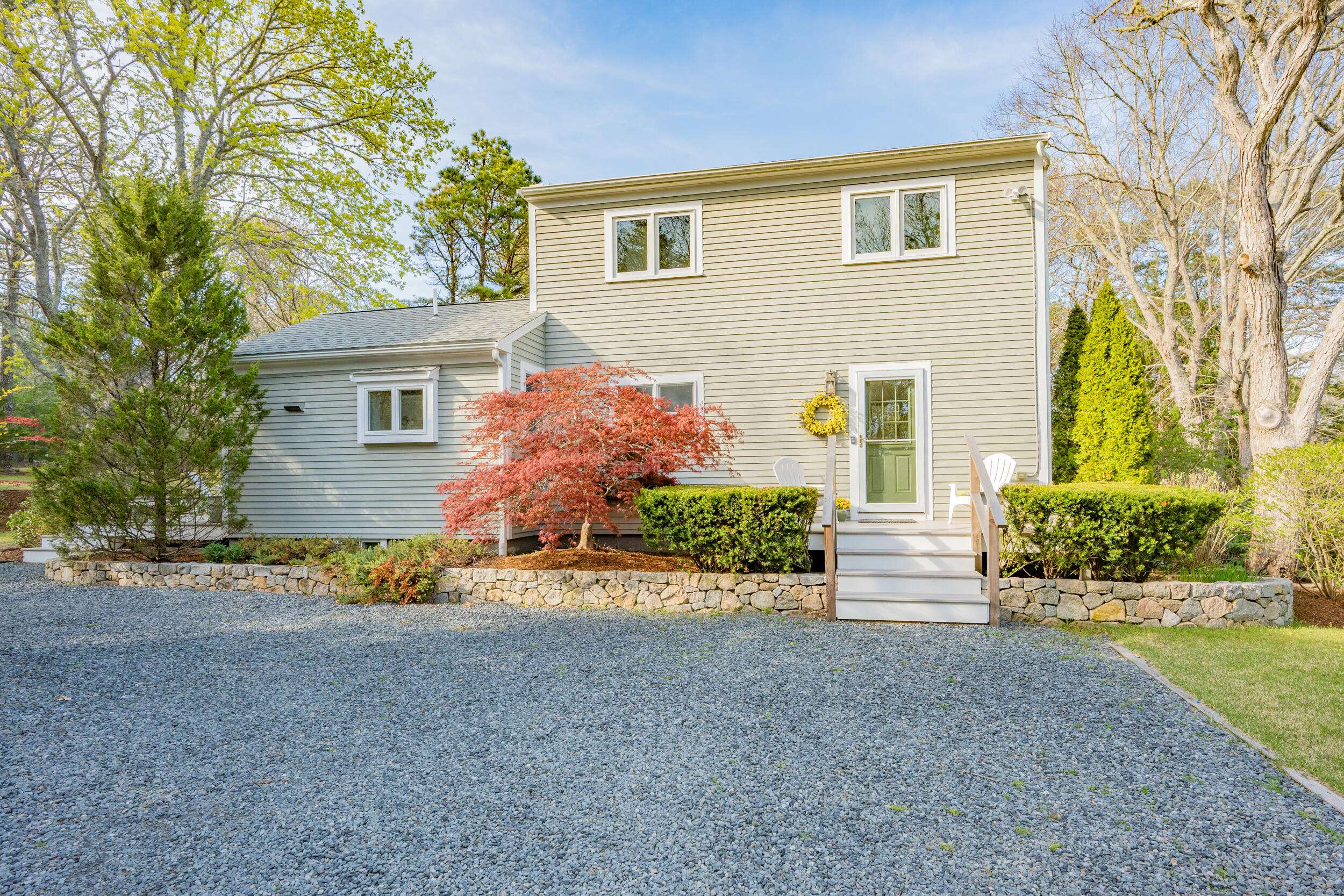 Cotuit, MA 02635,374 Putnam Avenue