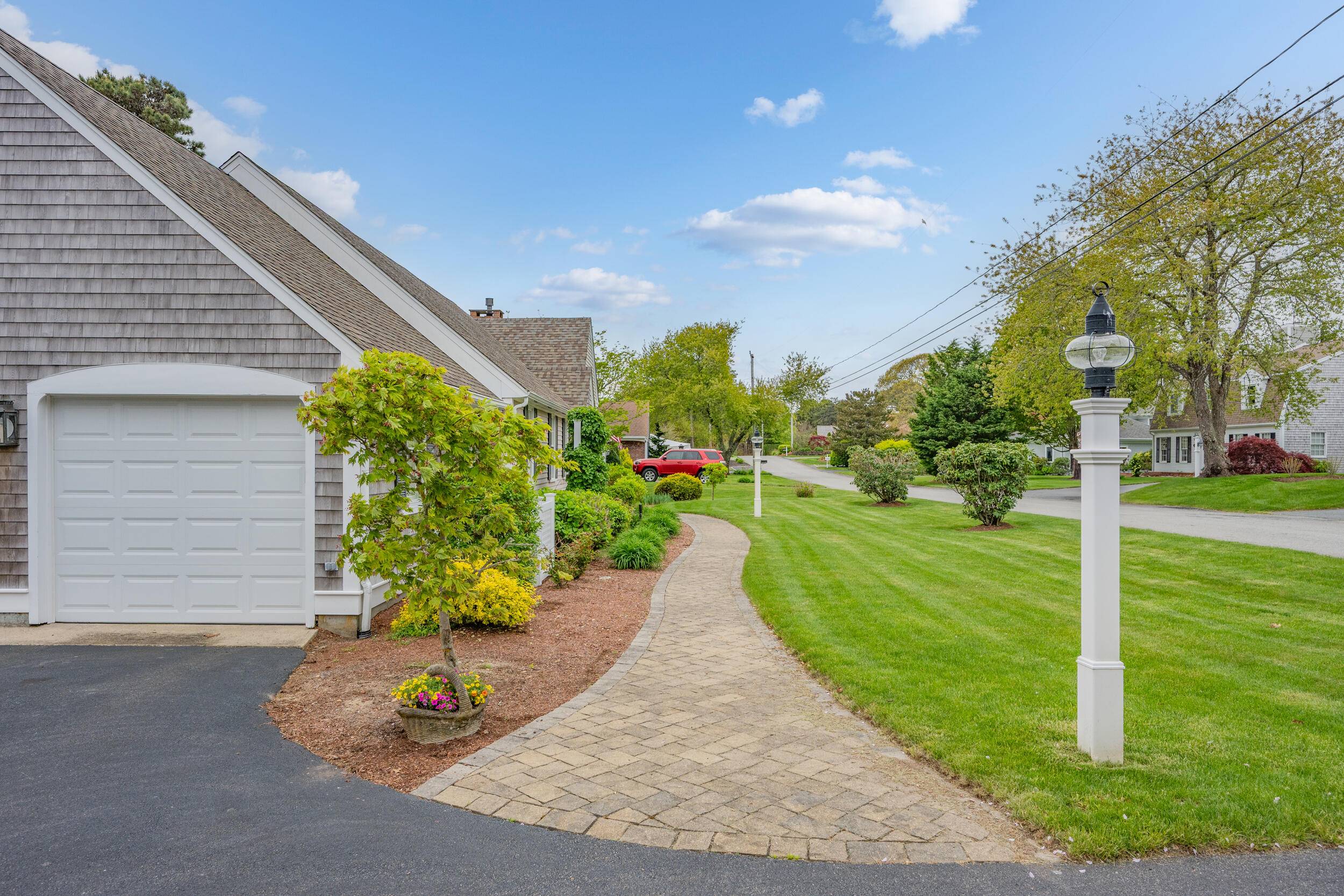 South Dennis, MA 02660,82 Cove Road