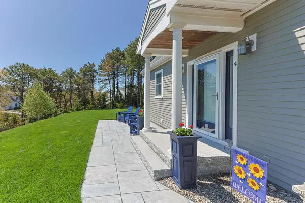 Truro, MA 02666,4 Lauras Way