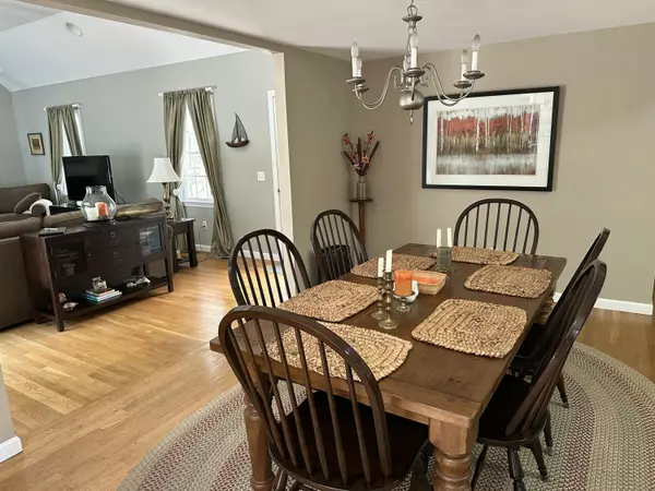 Eastham, MA 02642,20 Redberry Lane