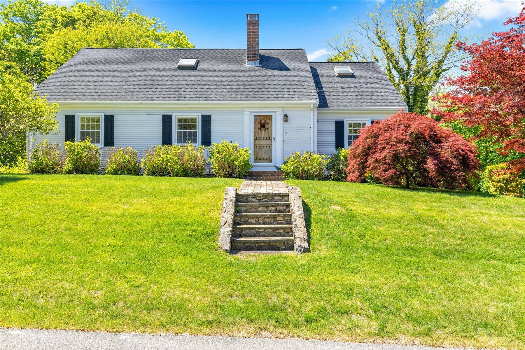 Plymouth, MA 02360,7 Sunrise Avenue