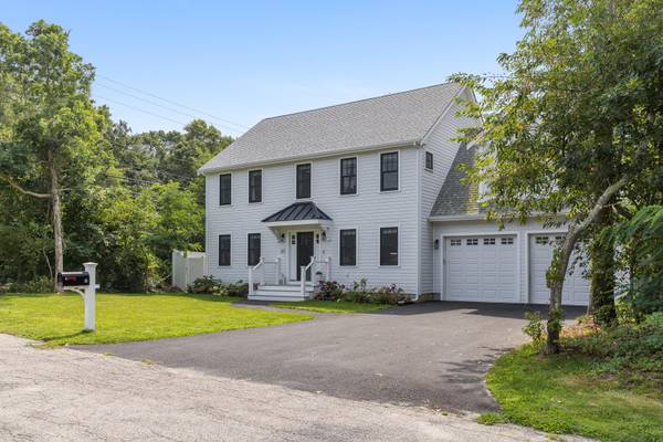 25 Hampden Road, East Falmouth, MA 02536