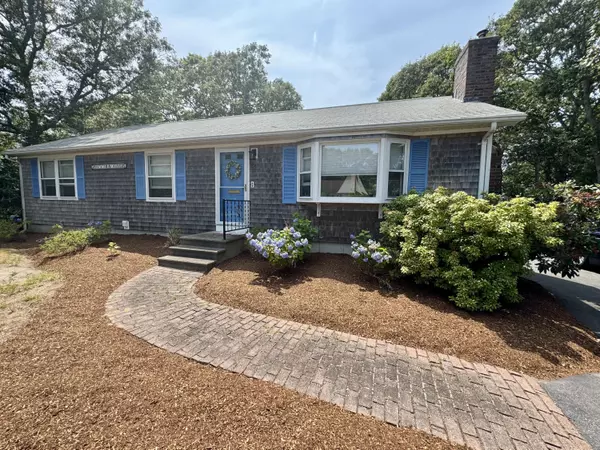 39 Pine Grove Road, South Yarmouth, MA 02664