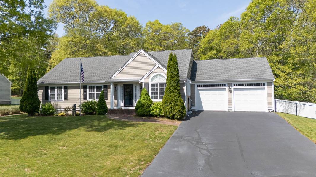 12 Sheffield Place, Mashpee, MA 02649