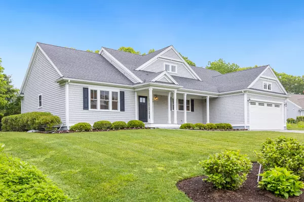 15 Hydrangea Circle, East Falmouth, MA 02536