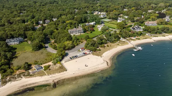 Cotuit, MA 02635,1311 Main Street