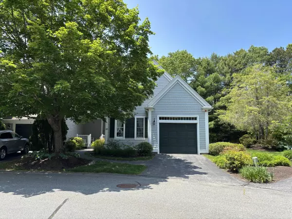10 Mayfair Court, Mashpee, MA 02649