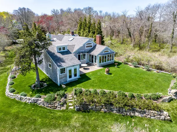 Yarmouth Port, MA 02675,40 Thacher Shore Road