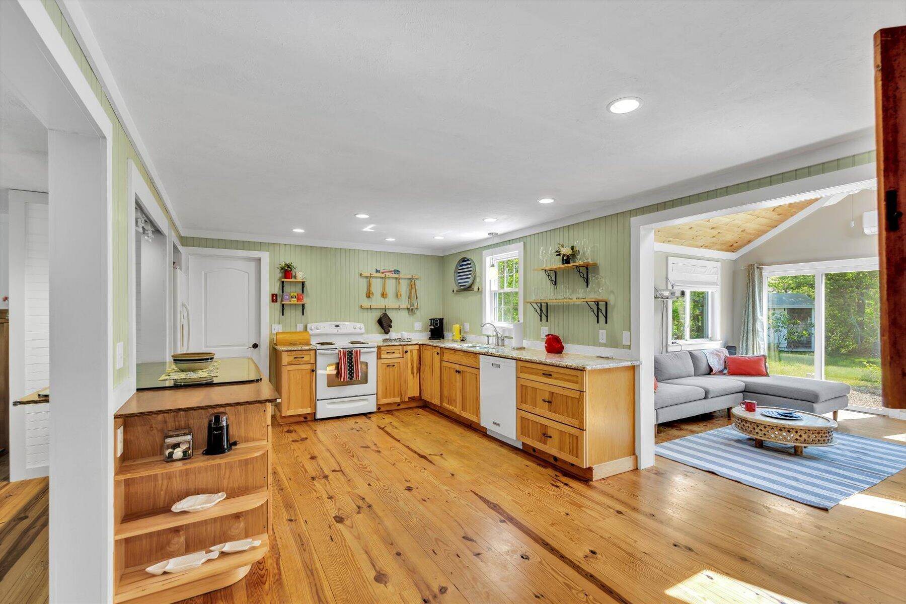 South Chatham, MA 02659,274 Morton Road