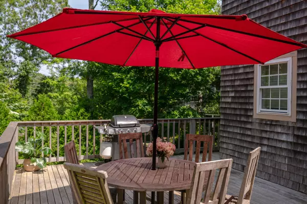 Tisbury, MA 02568,208 Irene's Way