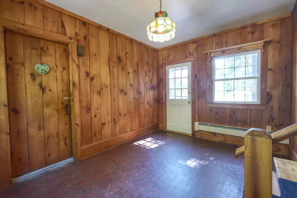 Centerville, MA 02632,175 Knotty Pine Lane