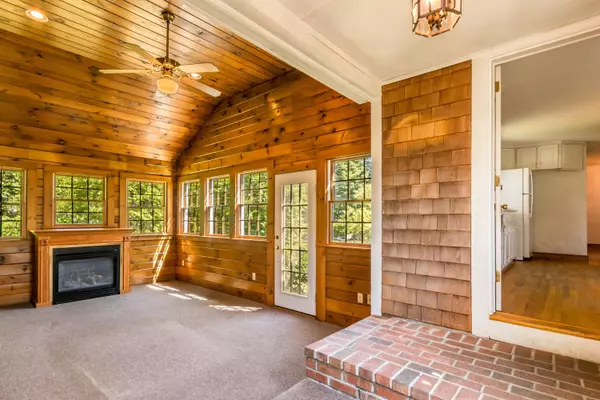 Yarmouth Port, MA 02675,14 Ahab Road