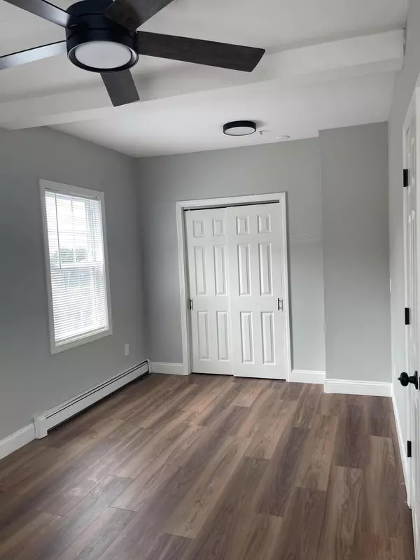 Fall River, MA 02720,131 Stewart Street #2B